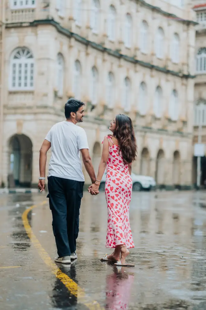 Budget pre wedding photographers in Mumbai for affordable shoots